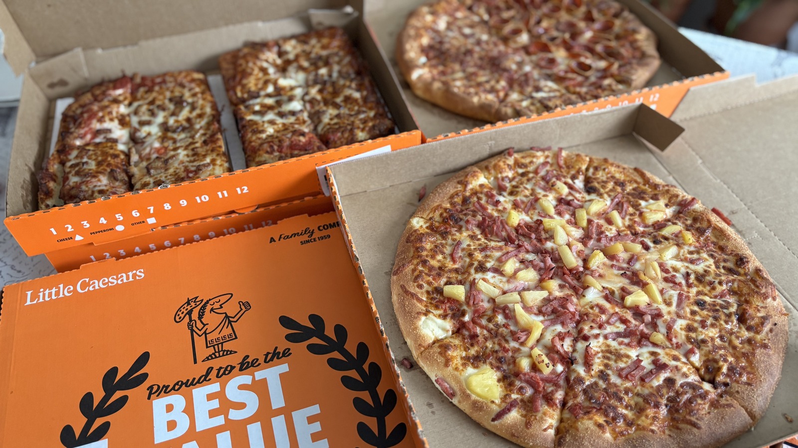 Little Caesars Menu Canada: Hot-N-Ready Pizzas & Deals
